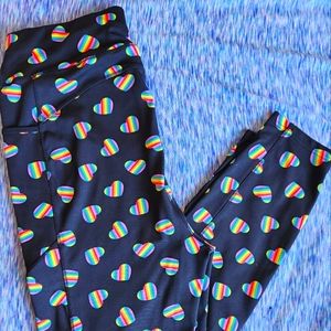 NWOT POP Fit Women's 2x Leggings Black with rainbow hearts